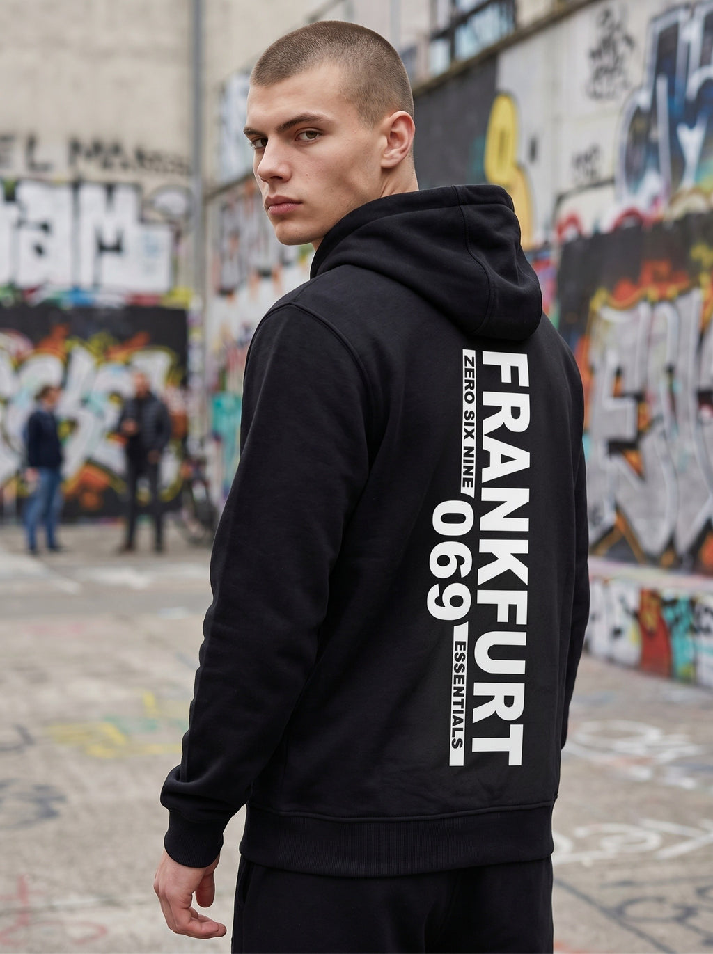 FRANKFURT BACK 069 HOODIE – DEEP BLACK