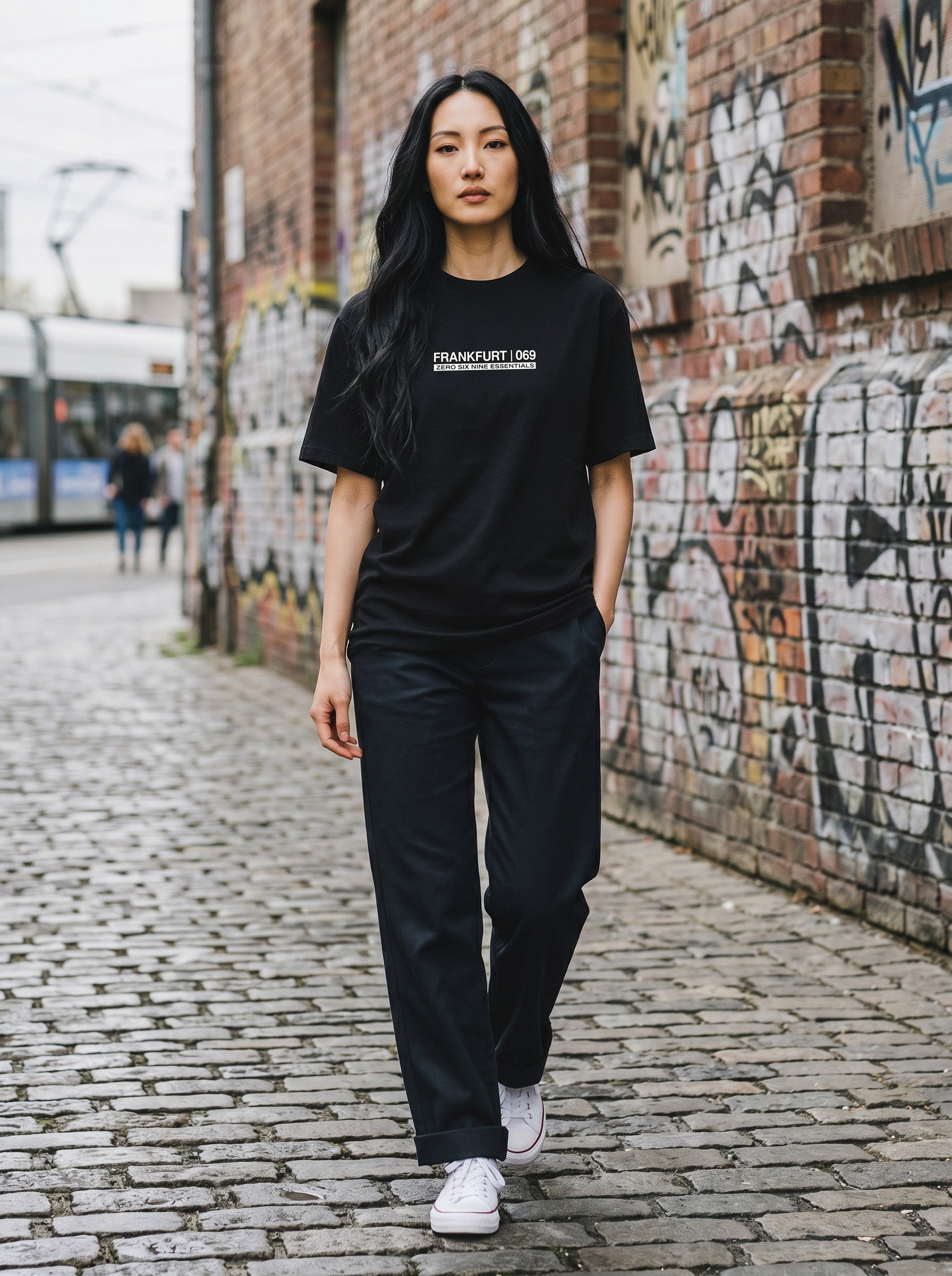 FRANKFURT BACK 069 T-SHIRT – DEEP BLACK