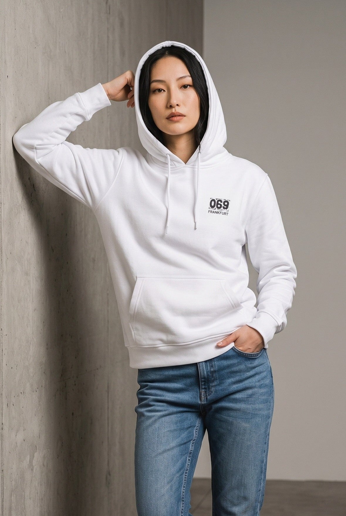 „069“ MINI PRINT HOODIE – PURE WHITE