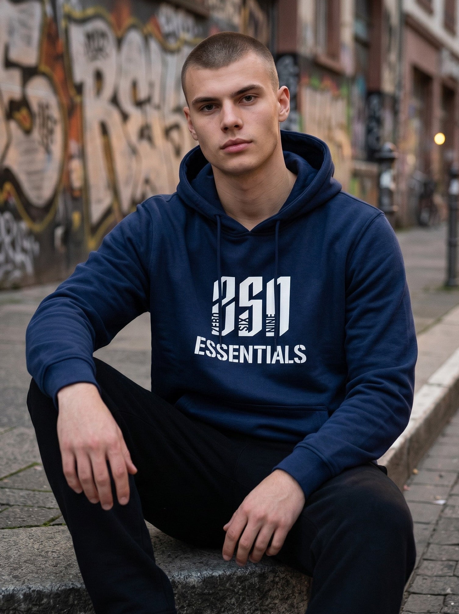 ZSN ESSENTIALS LOGO HOODIE – NAVY BLUE